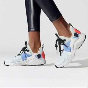 Nike Womens Wmns Air Huarache City Low Ghost Aqua Colorway